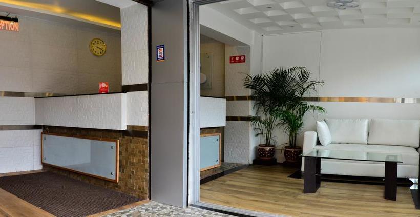 בית מלון כפרי Capital O 6645  Sapphire