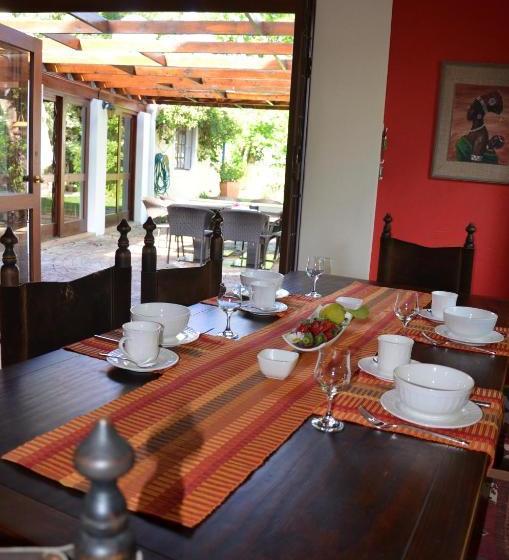 مبيت وإفطار The Blue Door