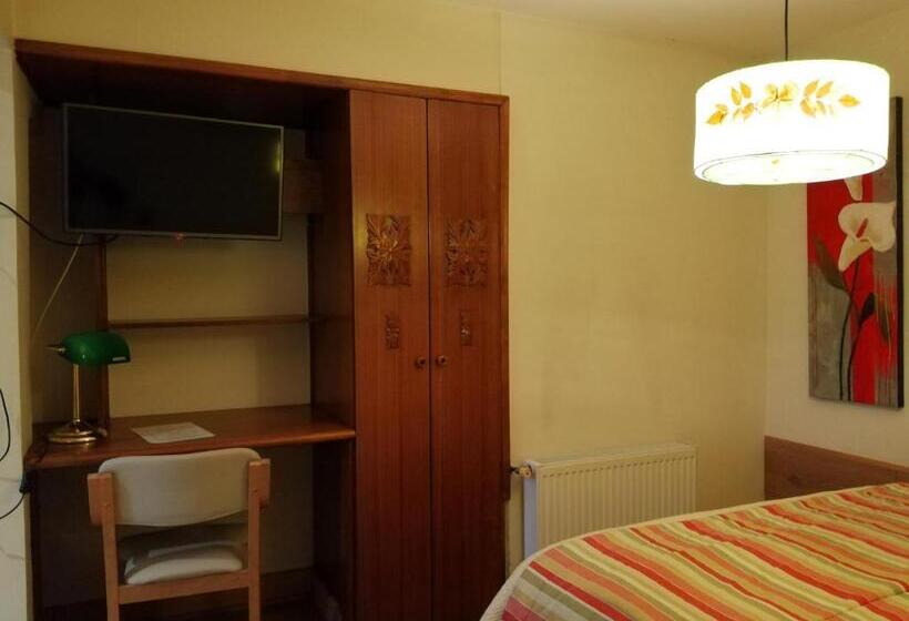 הוסטל Posada Selva Negra