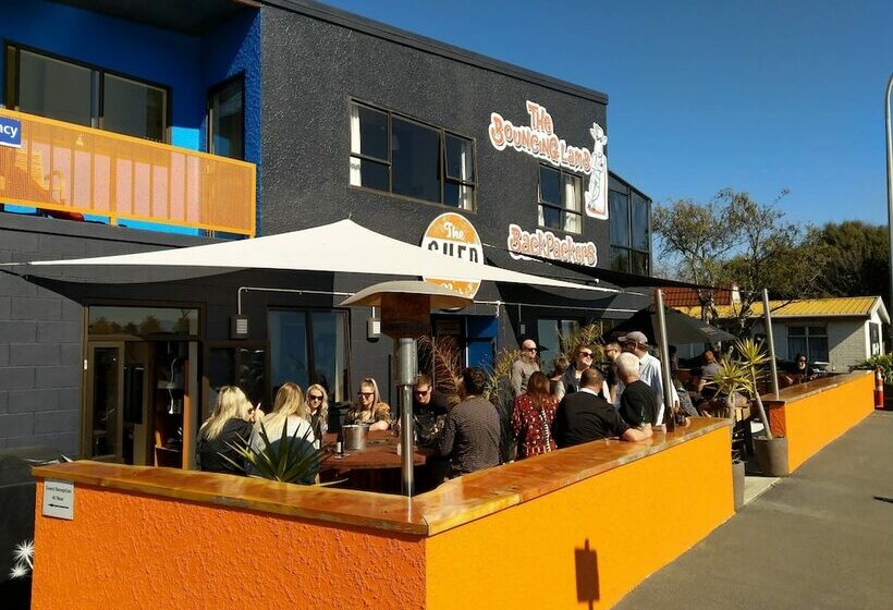 هاستل The Bouncing Lamb Backpackers