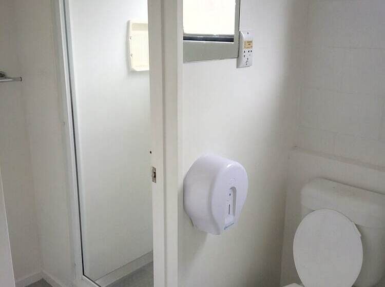 הוסטל The Bouncing Lamb Backpackers