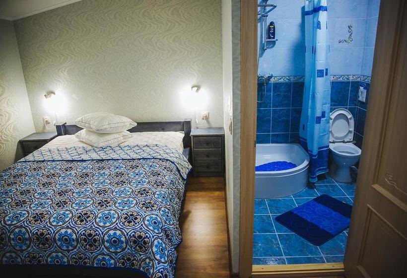 Alina Hotel & Hostel