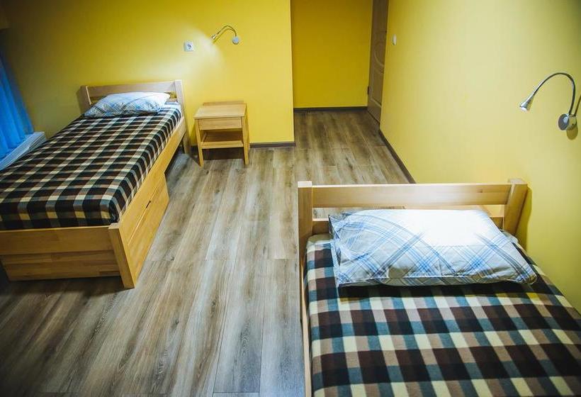 Alina Hotel & Hostel