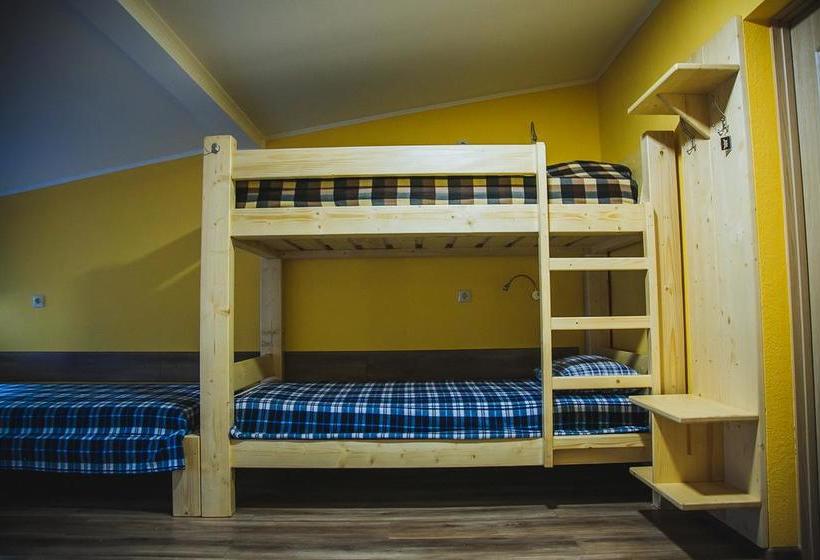 Alina Hotel & Hostel