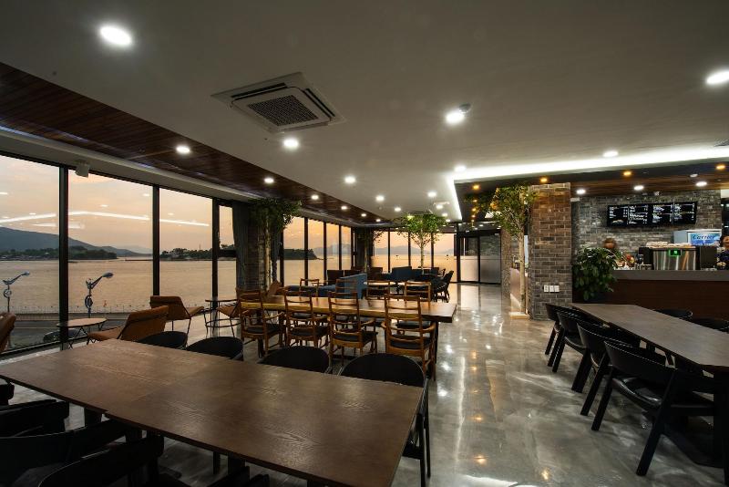 Arte Resort Spa & Pool Villa