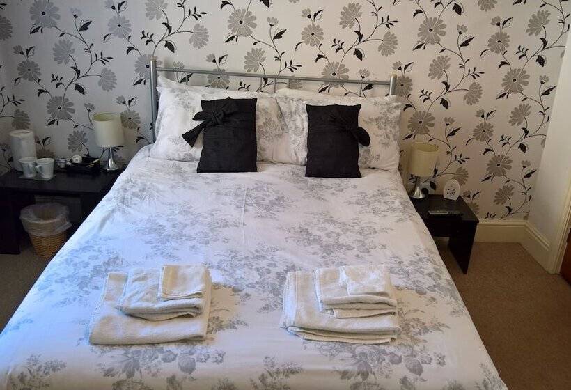 مبيت وإفطار Black Bull