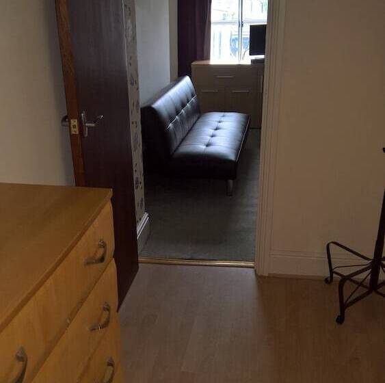 ベッドアンドブレックファースト Black Bull