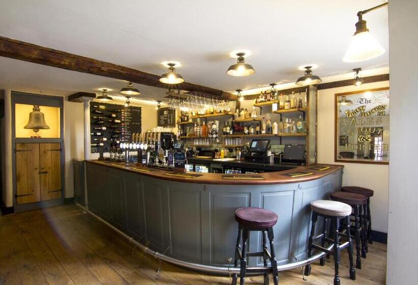 مبيت وإفطار Church Inn