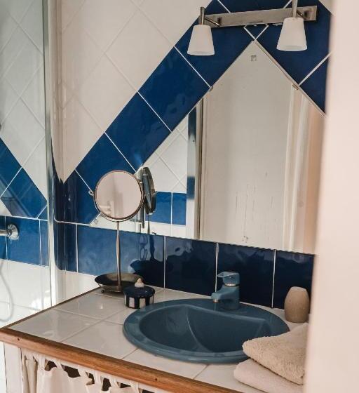 مبيت وإفطار Domaine De Pelican