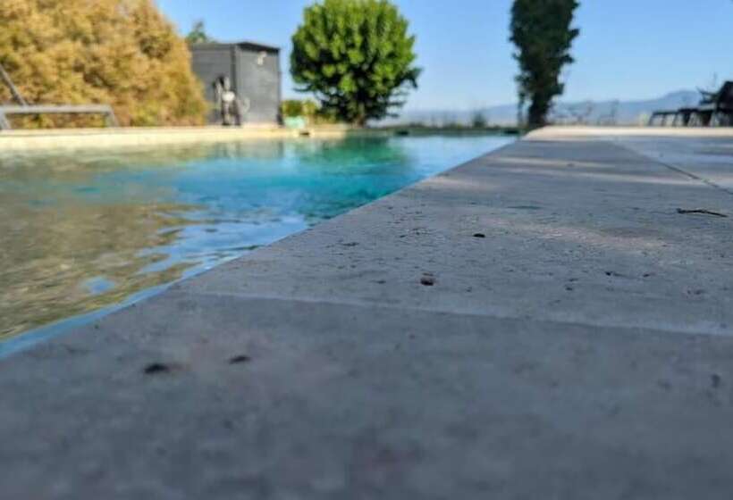 مبيت وإفطار Domaine De Pelican