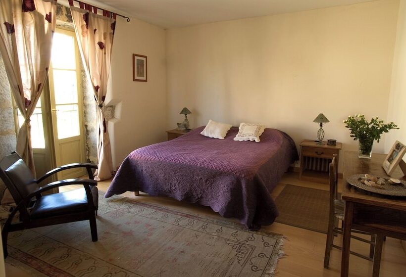 مبيت وإفطار Domaine De Pelican