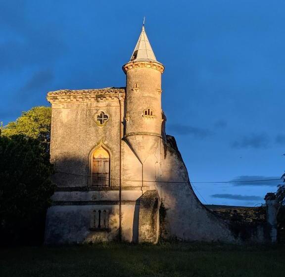 مبيت وإفطار Domaine De Pelican