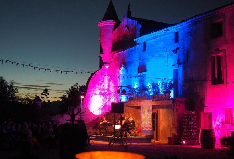 مبيت وإفطار Domaine De Pelican