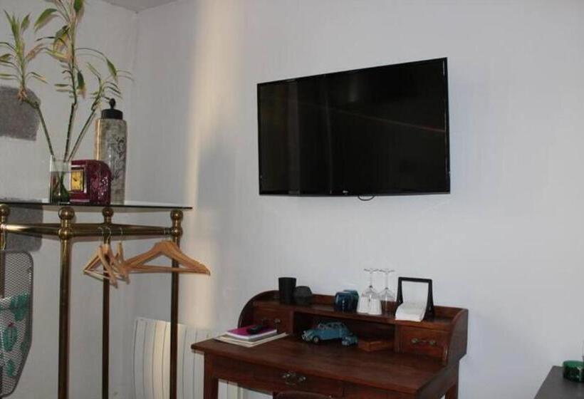 تختخواب و صبحانه La Tour Gregoire