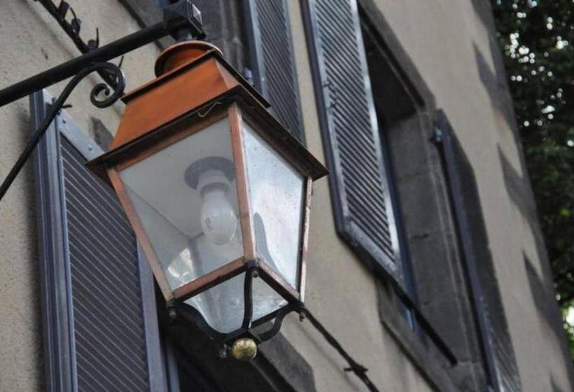 تختخواب و صبحانه La Tour Gregoire