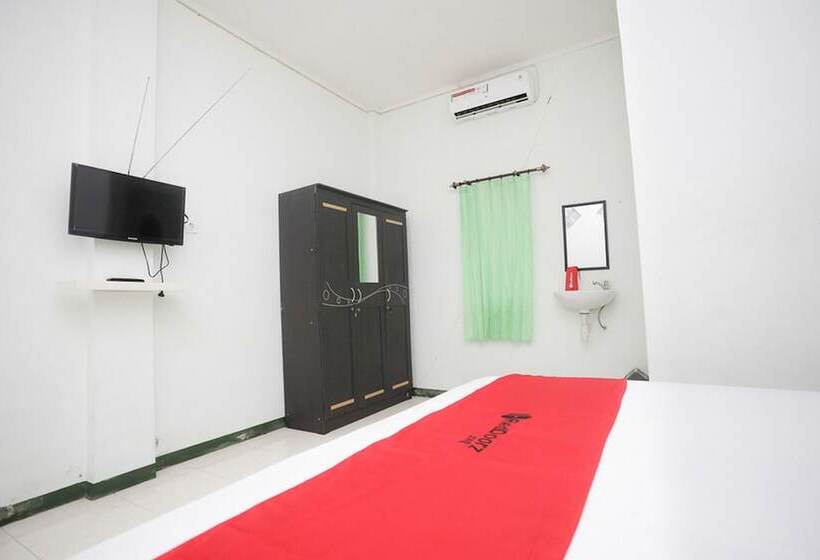 مبيت وإفطار Reddoorz Near Bundaran Kecil Palangkaraya
