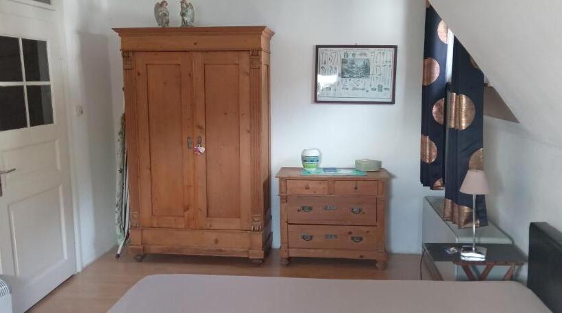 Bed and Breakfast Wohnen Im Burg