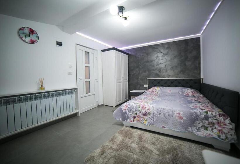 Cazare Moldi   Regim Hotelier