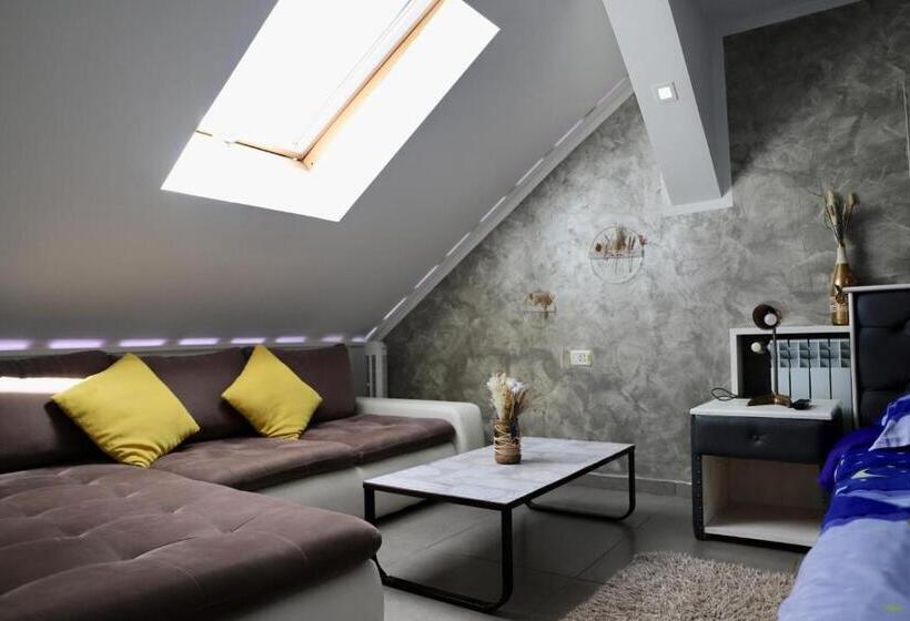 Cazare Moldi   Regim Hotelier