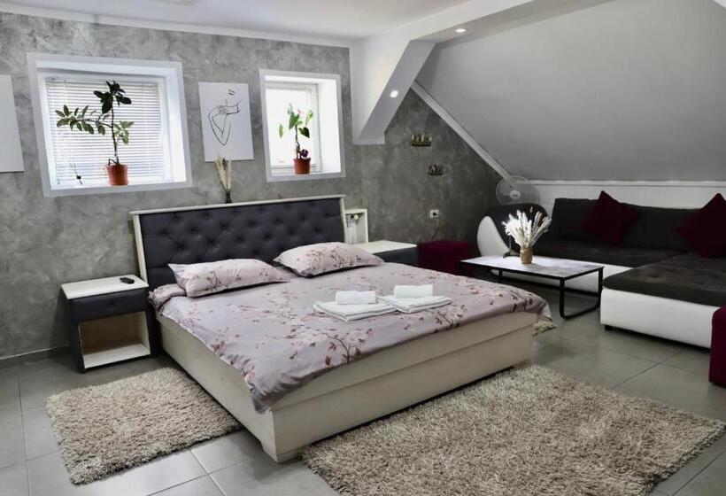 Cazare Moldi   Regim Hotelier