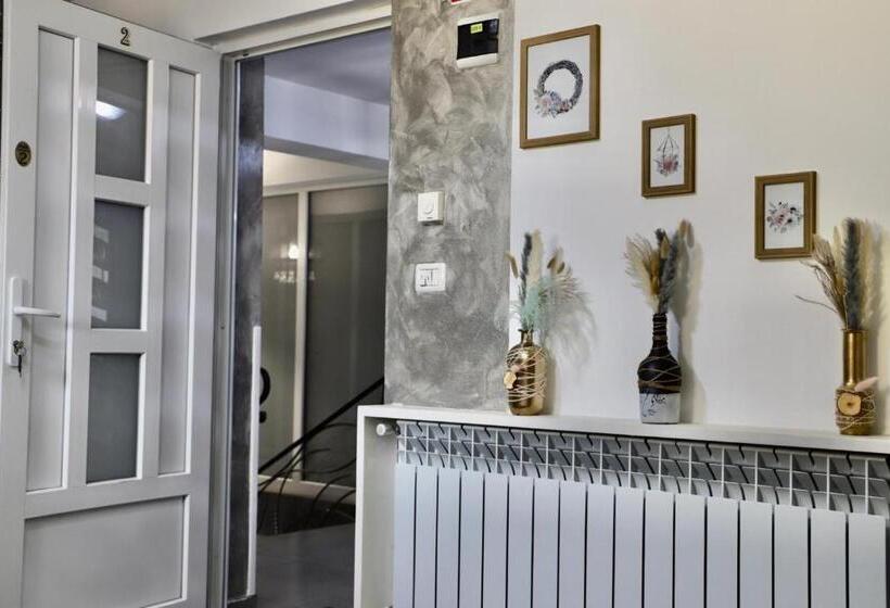 Cazare Moldi   Regim Hotelier