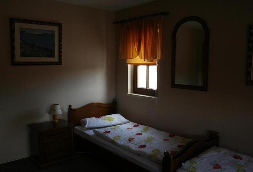 Gasthaus & Hotel Zur Linde