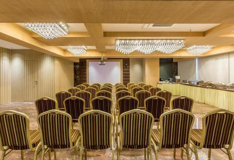 בית מלון כפרי Abika Elite