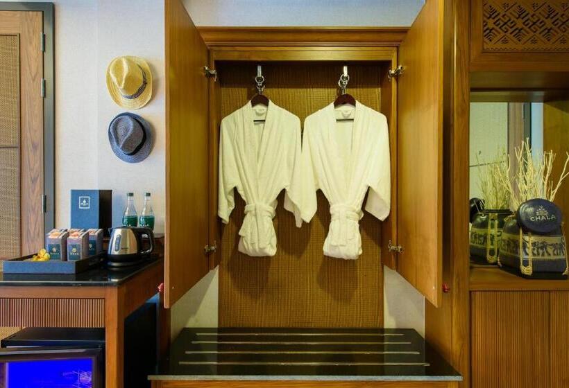 فندق Chala Number6