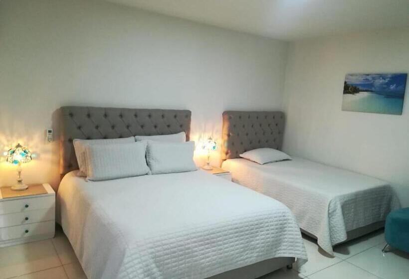 בית מלון כפרי Colonial Andino   Parque Principal De Pitalito