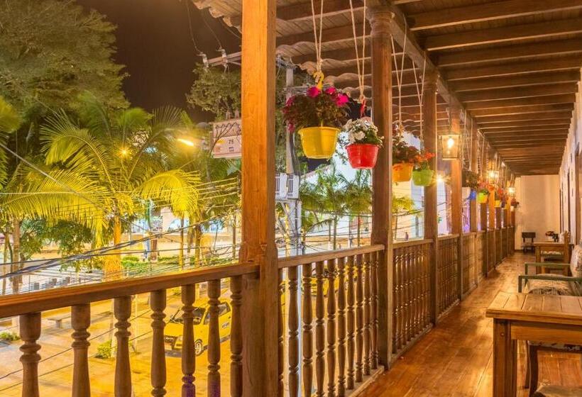 בית מלון כפרי Colonial Andino   Parque Principal De Pitalito