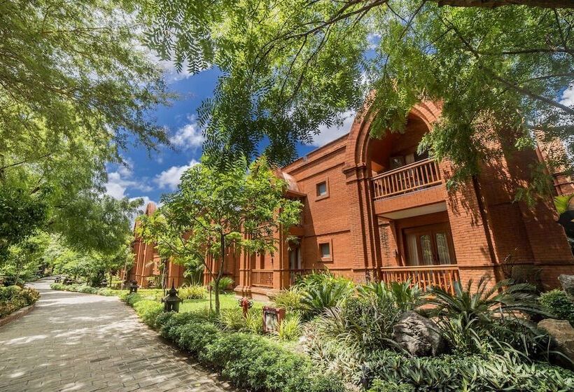 Отель Heritage Bagan