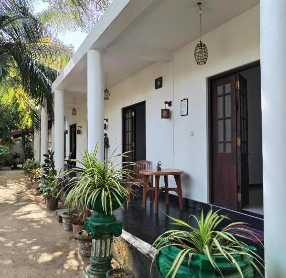 Hotel Leen Tangalle