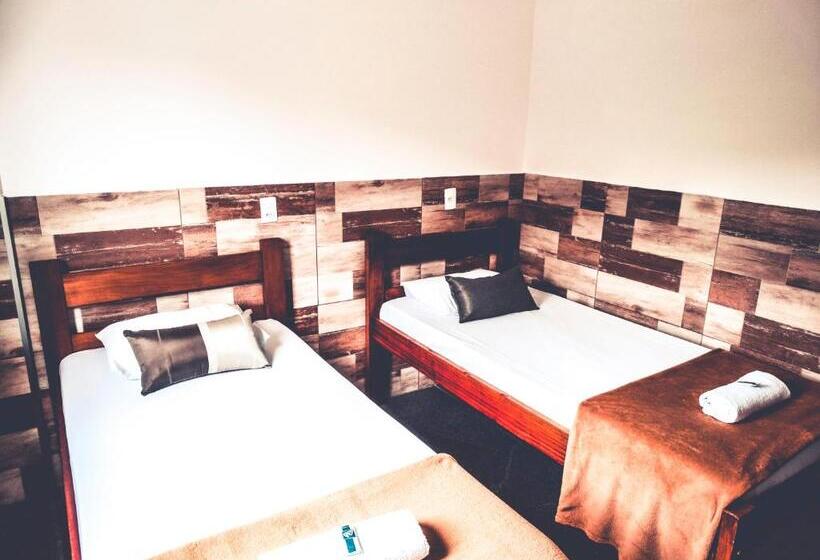 ホテル Maranim Plaza