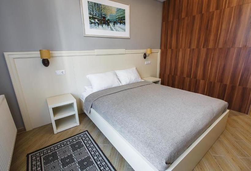 Отель Mariinskiy