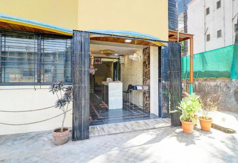 בית מלון כפרי Sai Samrat Inn