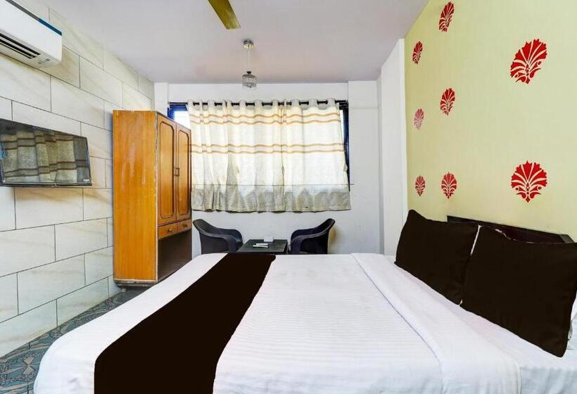 בית מלון כפרי Sai Samrat Inn