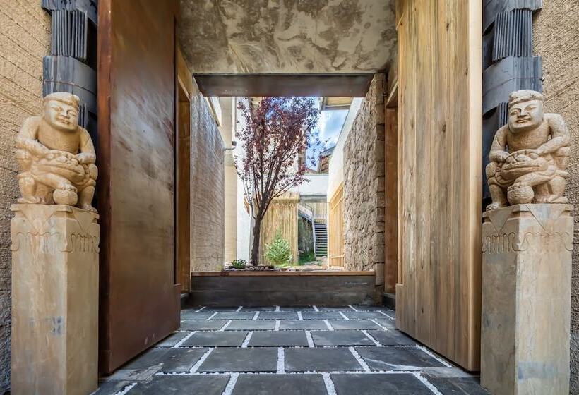 هتل Shangrila Karesansui