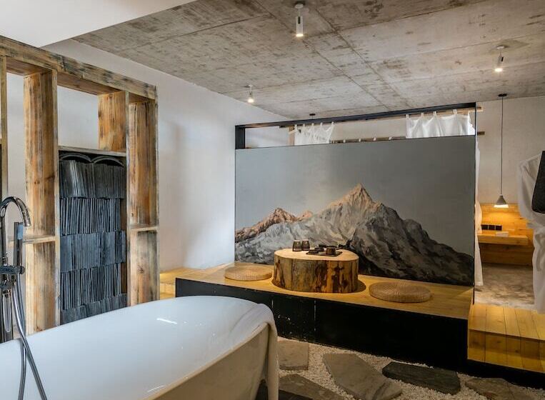 هتل Shangrila Karesansui