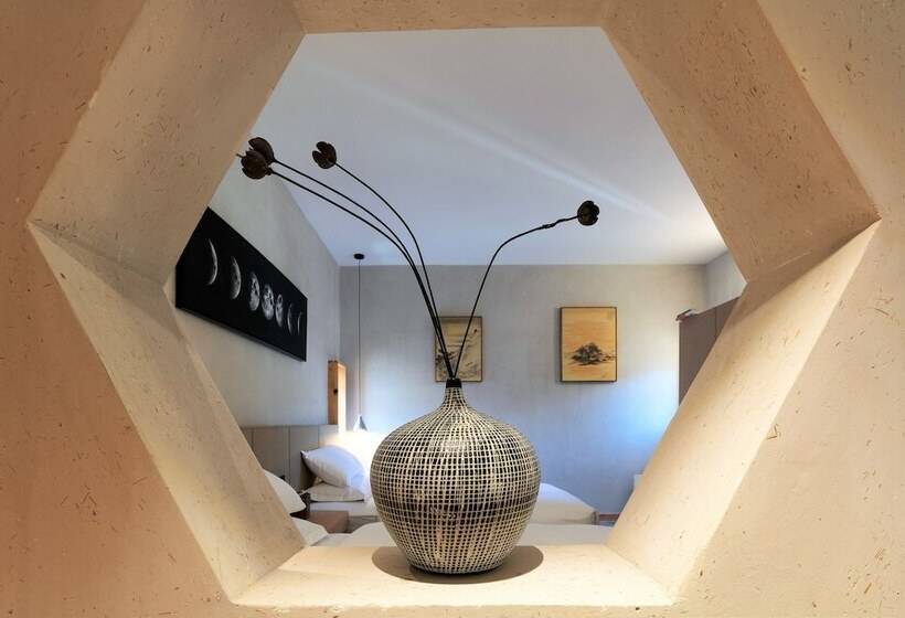 هتل Shangrila Karesansui