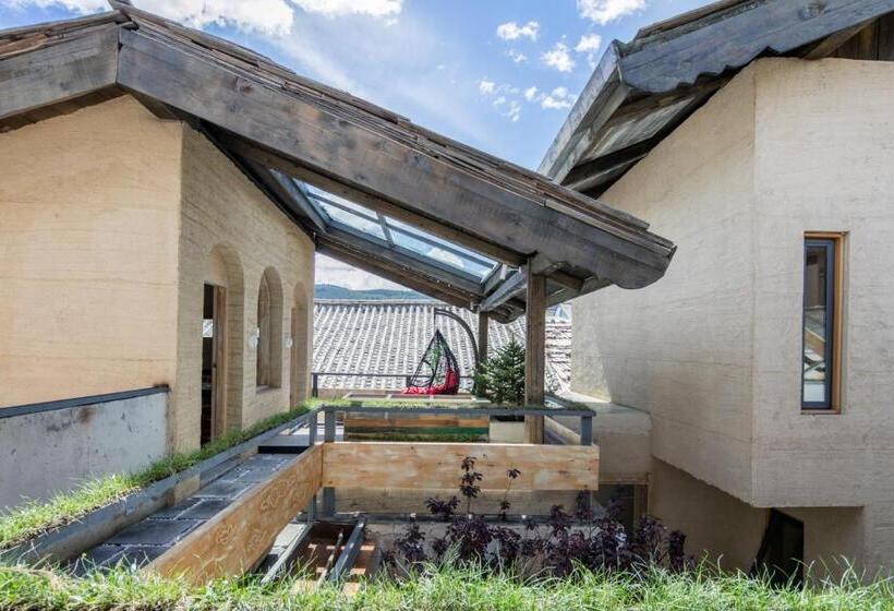 هتل Shangrila Karesansui