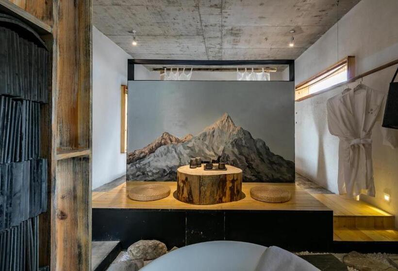 هتل Shangrila Karesansui