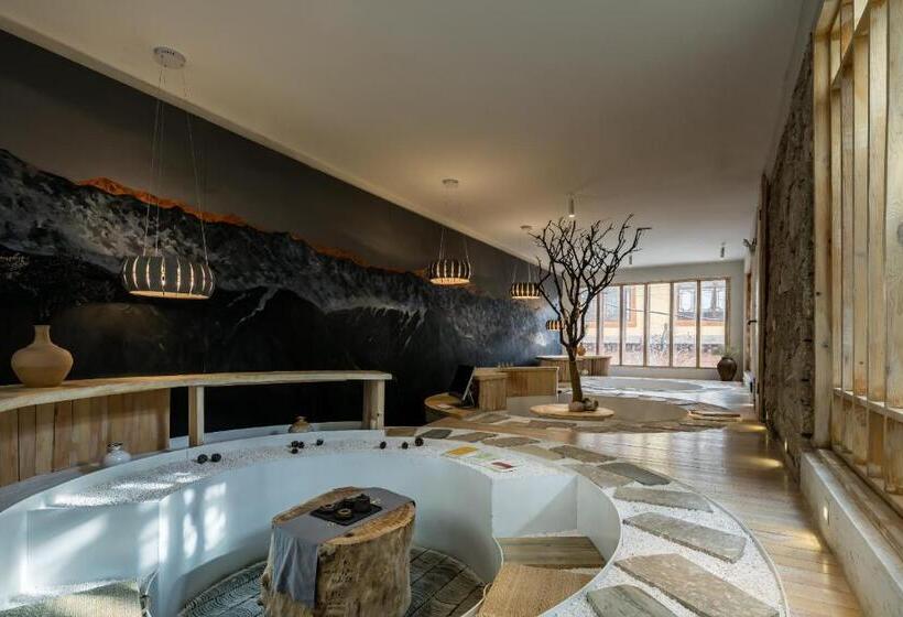 هتل Shangrila Karesansui