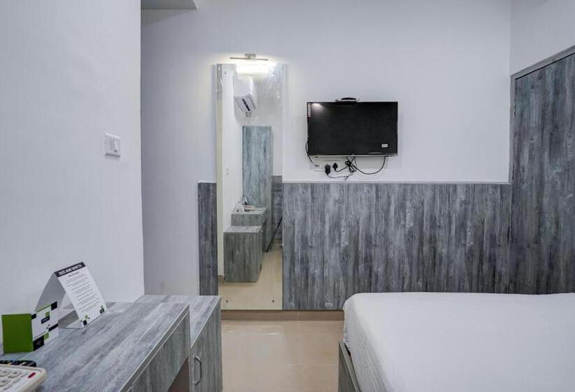 ホテル Myspace Express Balaji Paradise