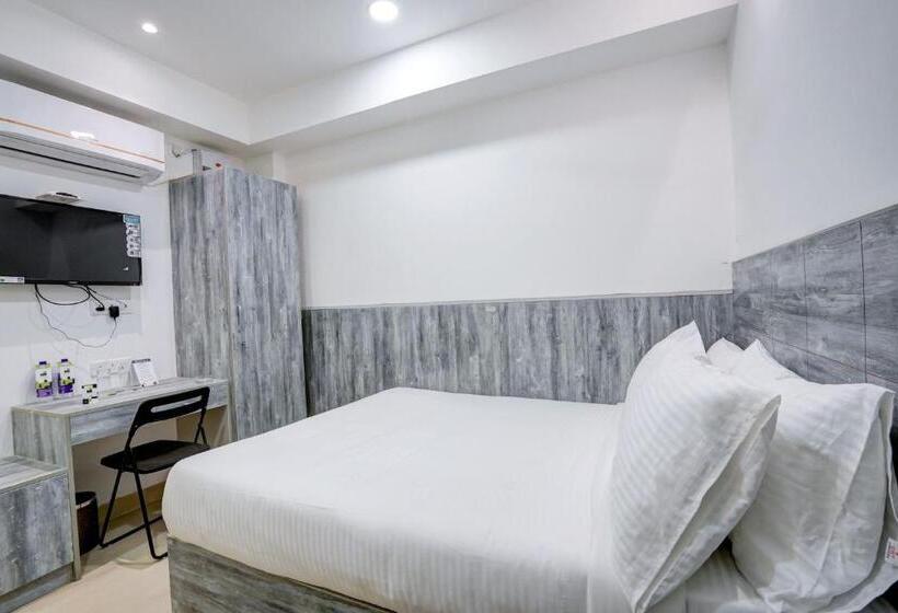 ホテル Myspace Express Balaji Paradise