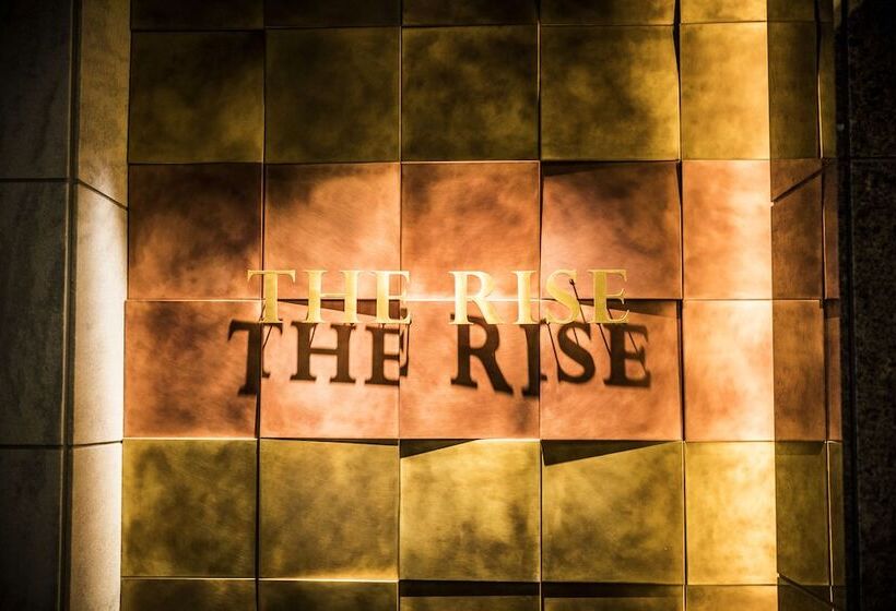 Отель The Rise Osaka Kitashinchi
