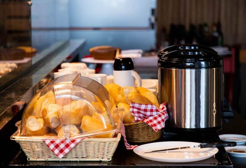 فندق Uiramutam Palace