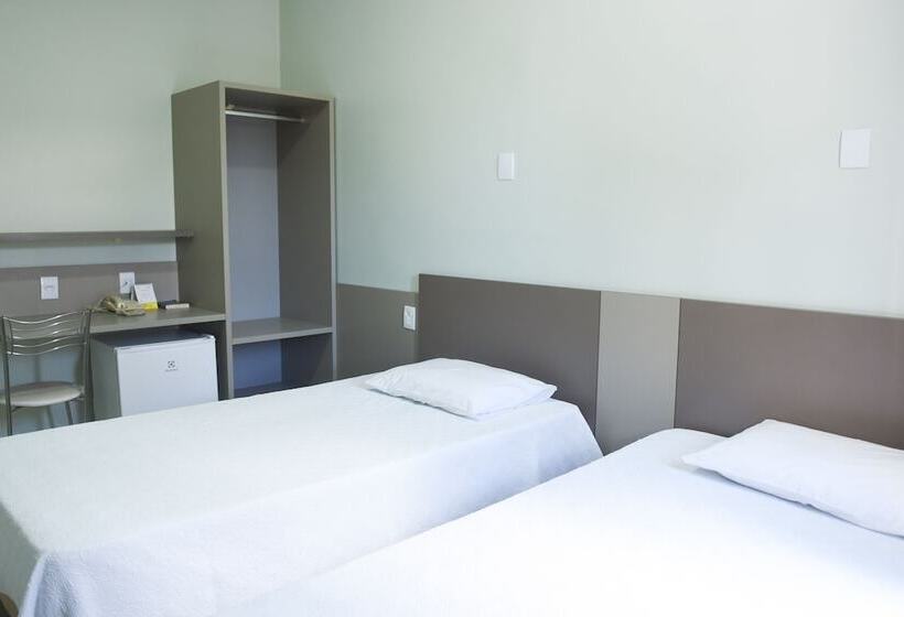 فندق Uiramutam Palace