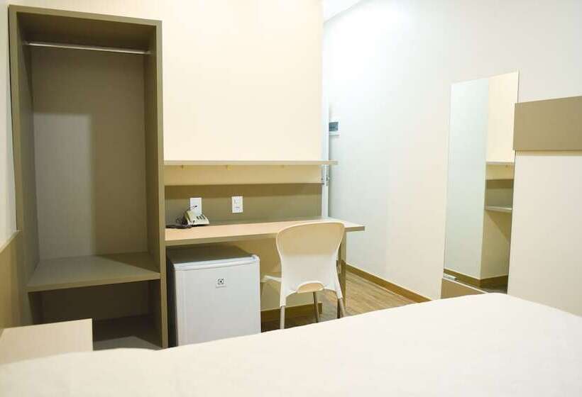 فندق Uiramutam Palace