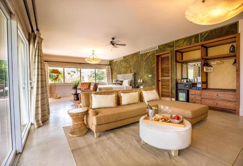 Itz Ana Resort & Residences