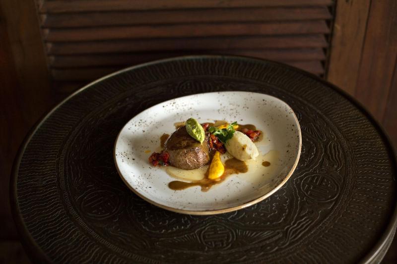 Itz Ana Resort & Residences